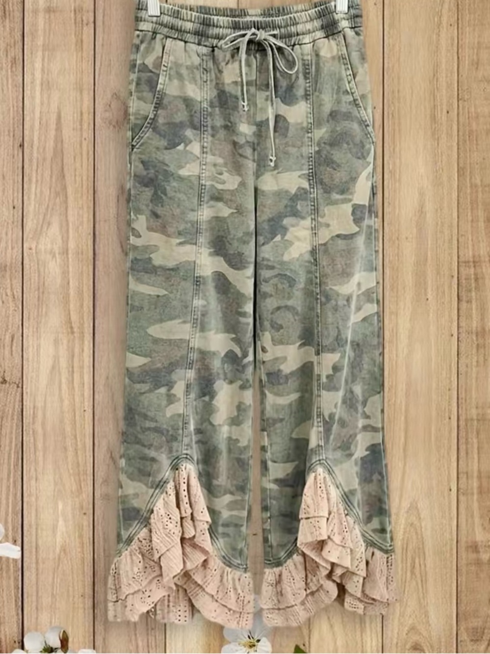 Women's Sage Camouflage Eyelet Denim Casual Pants New Small